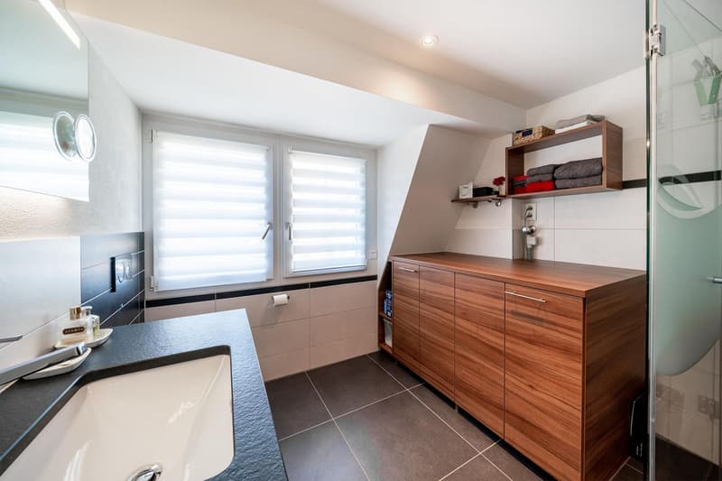 Charmant appartement maisonnette 4.5 pièces à Lachen – à louer à partir de septembre 2026 (5)