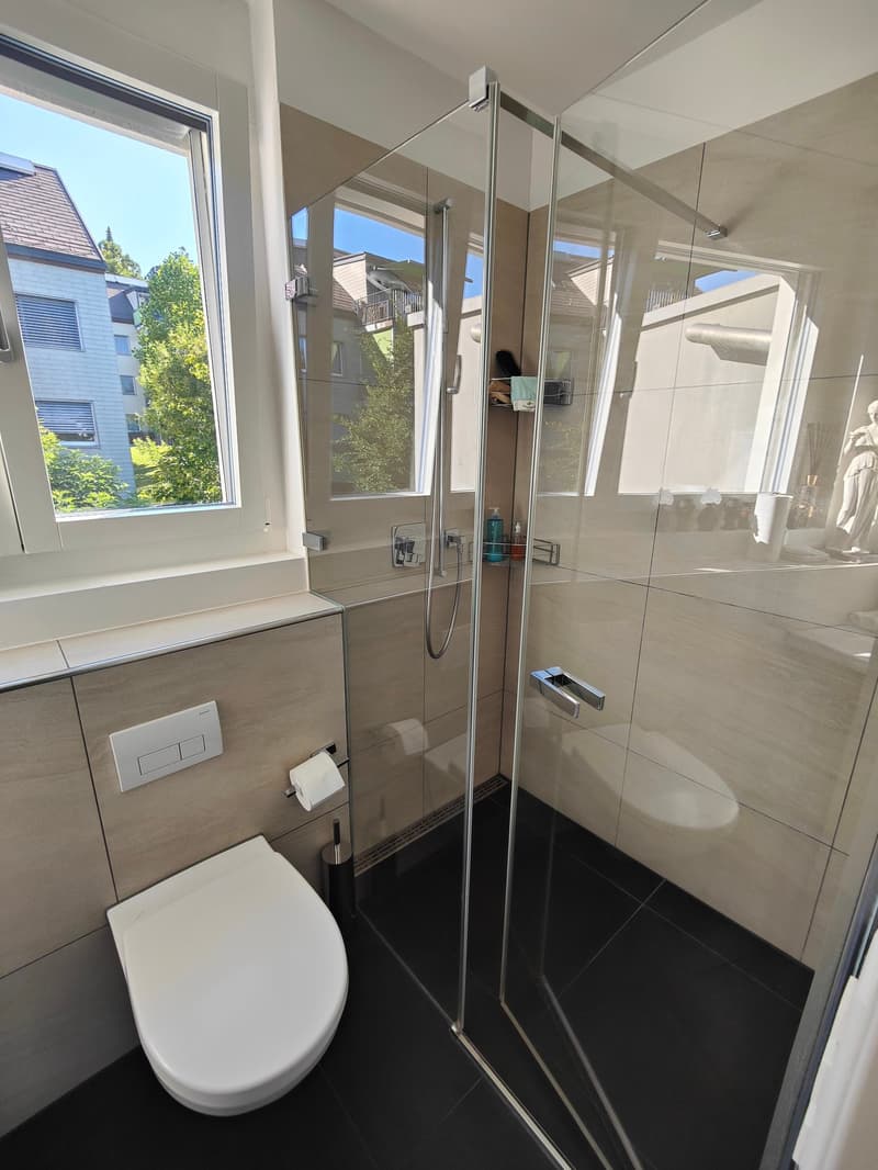 Dusche/WC unten
