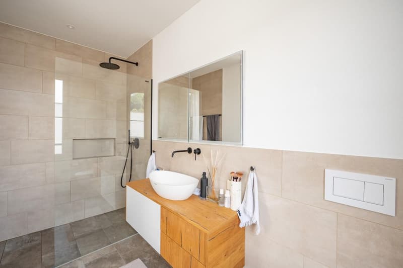 En Suite Bad