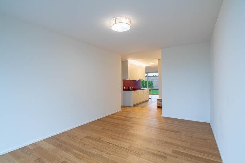 Esszimmer mit Sicht zur Küche