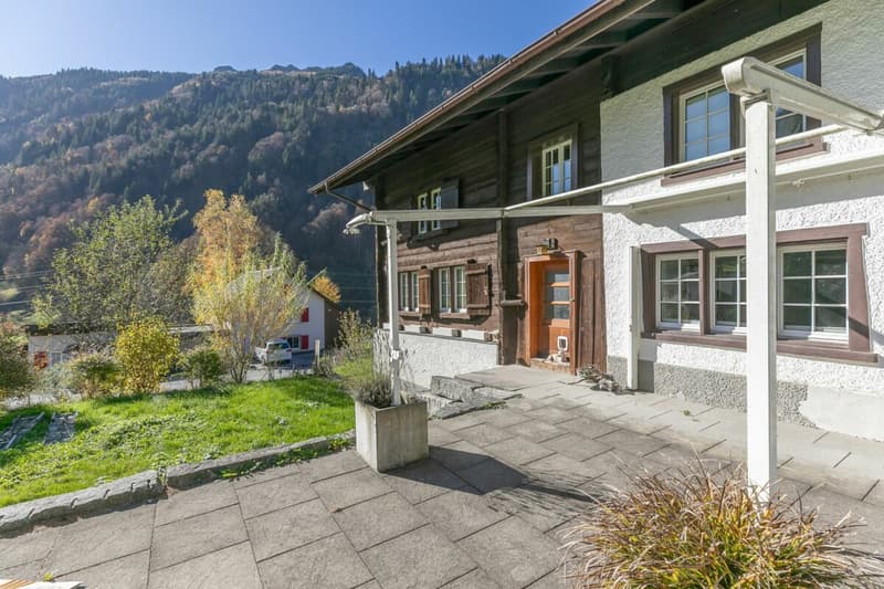 7.5-room single-family house with surrounding land (12)