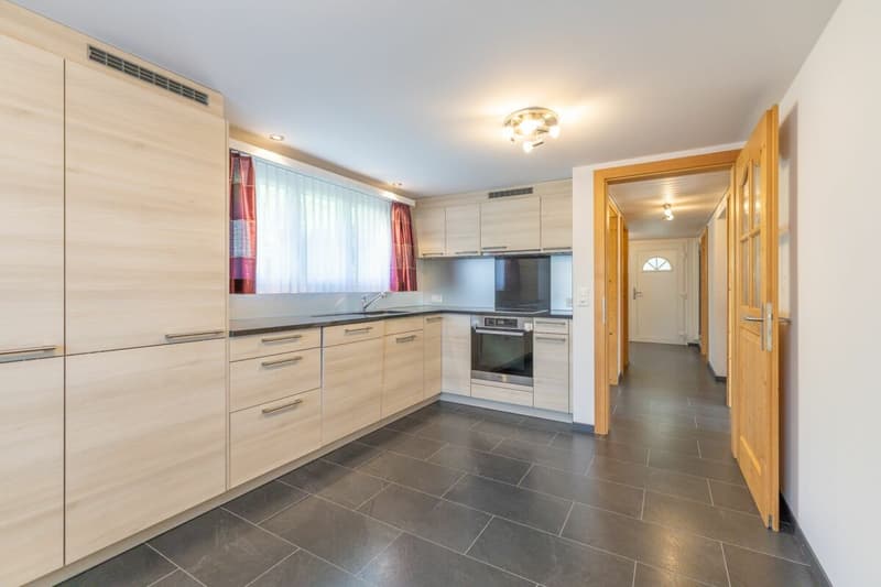 7.5-room single-family house in sunny hillside location (4)