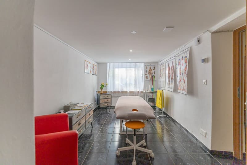 Maison mitoyenne de 7,5 pièces au cœur d'Ennetbühls (9)