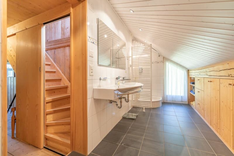 6.5-Room Holiday Home in Idyllic Panoramic Location (13)