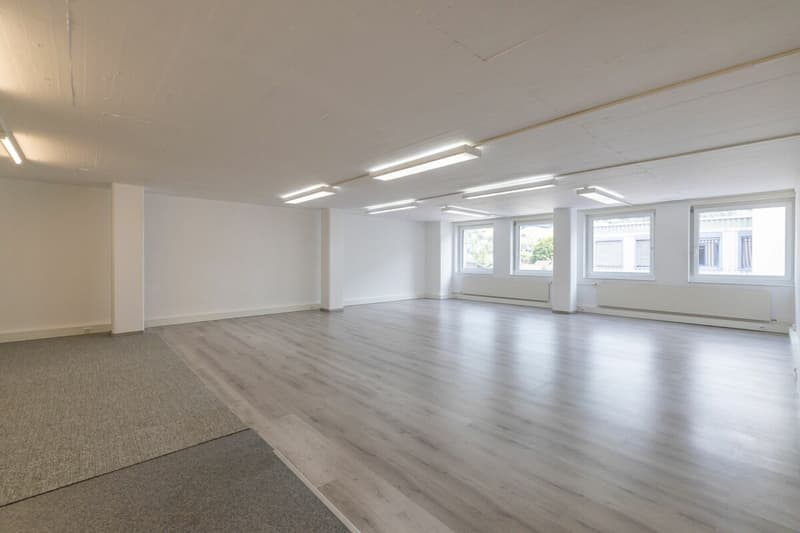 Büro- und Gewerbeflächen nahe Flugplatz Mollis (9)
