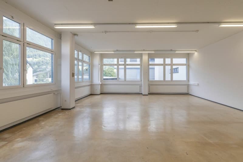 Büro- und Gewerbeflächen nahe Flugplatz Mollis (8)