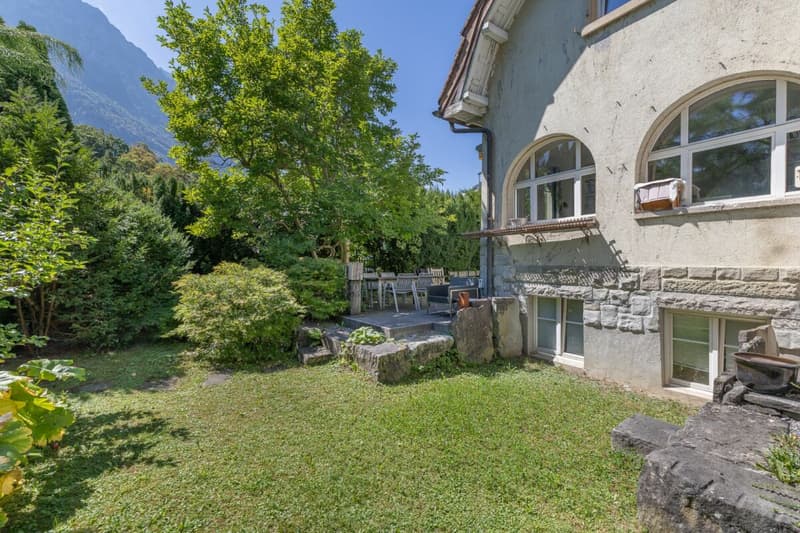 7.5-Zi-Einfamilienhaus mit Einliegerwohnung und Garten (12)