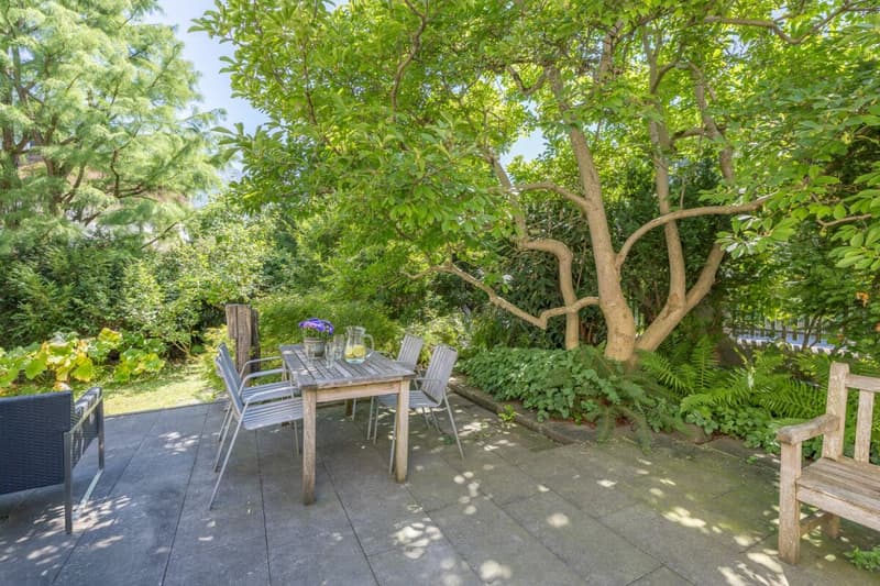 7.5-Zi-Einfamilienhaus mit Einliegerwohnung und Garten (11)