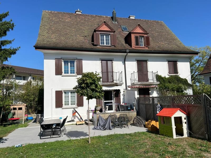 Charmante 5.5-Zimmer-Doppelhaushälfte im beliebten Geissbergquartier (1)