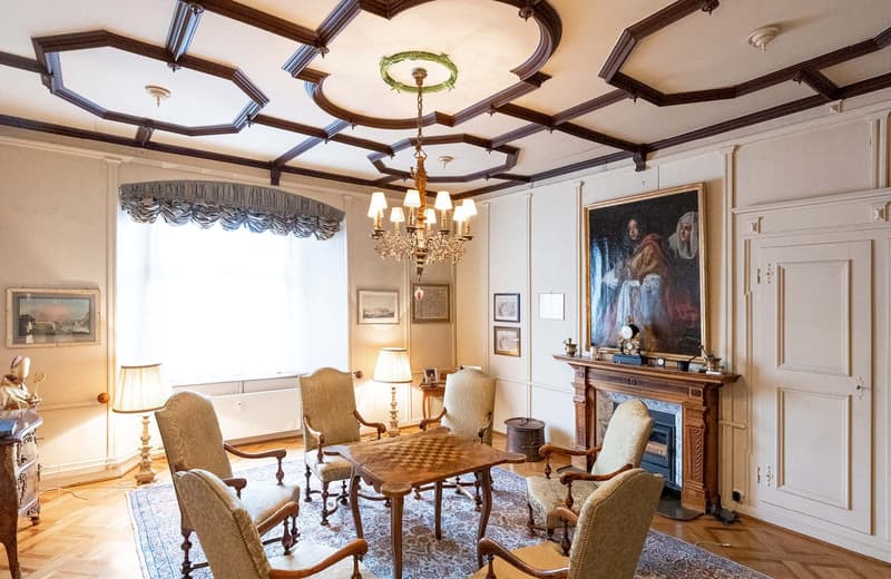 Maison-tour historique avec cinq unités d'habitation dans un emplacement magnifique (7)