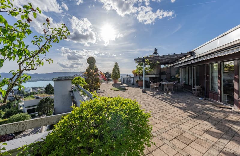 Appartamento attico esclusivo con vista spettacolare sul lago (3)