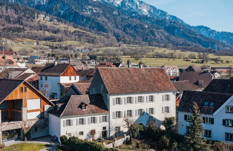 Historisches Anwesen im Stadtkern von Maienfeld (1)