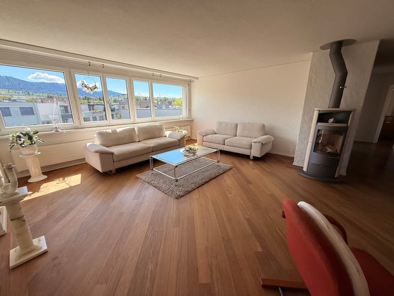 Stylish attic apartment with terrace and large variable room (1)