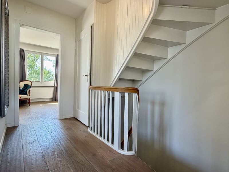Charmantes 6.5-Zimmer-Doppeleinfamilienhaus in Grenchen (12)