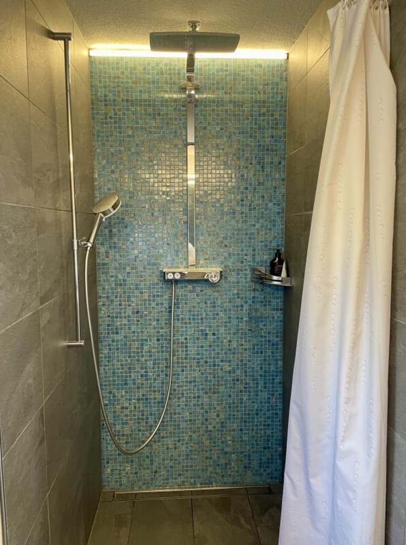 Freistehendes und neu renoviertes Haus mit Ausbaureserven (8)