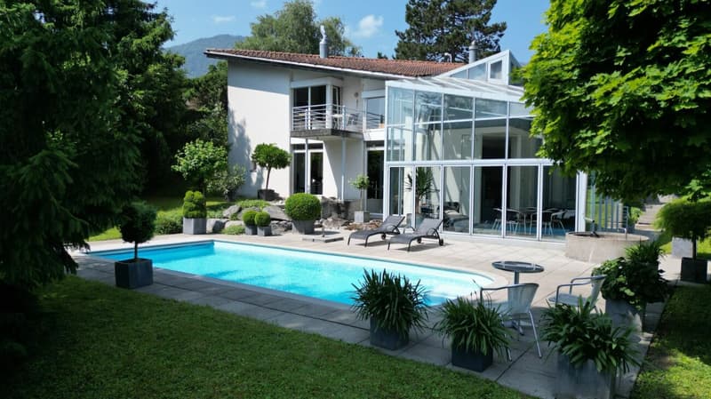 Repräsentative Villa in bester Lage im Raum Solothurn (1)