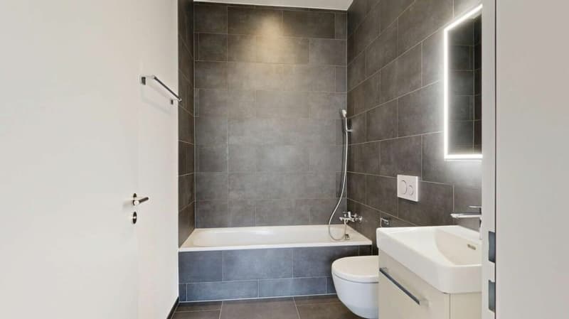 Bad zu Zimmer 2