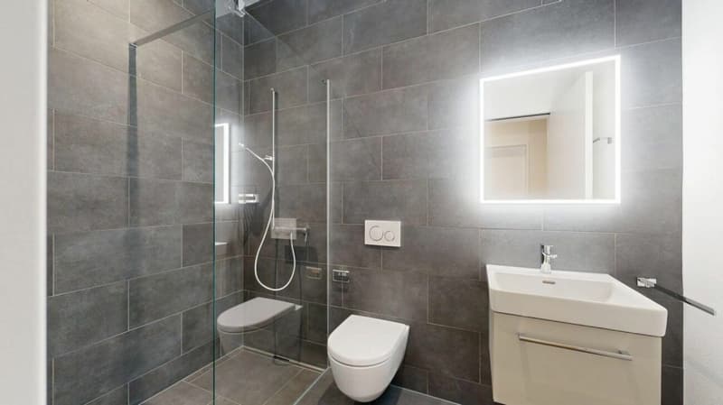 Bad mit Dusche/WC