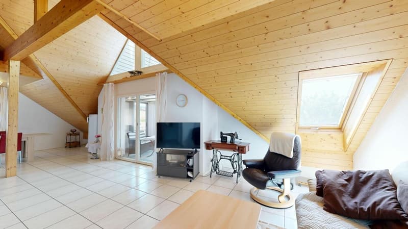 3,5 Zimmer, viel Licht und eine Galerie zum Verlieben (5)