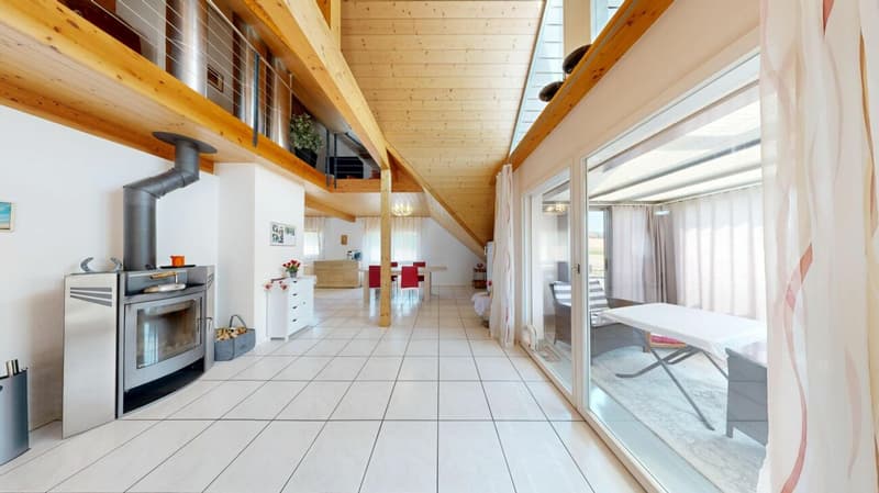 3,5 Zimmer, viel Licht und eine Galerie zum Verlieben (2)