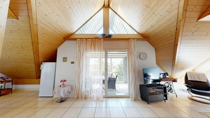 3,5 Zimmer, viel Licht und eine Galerie zum Verlieben (6)