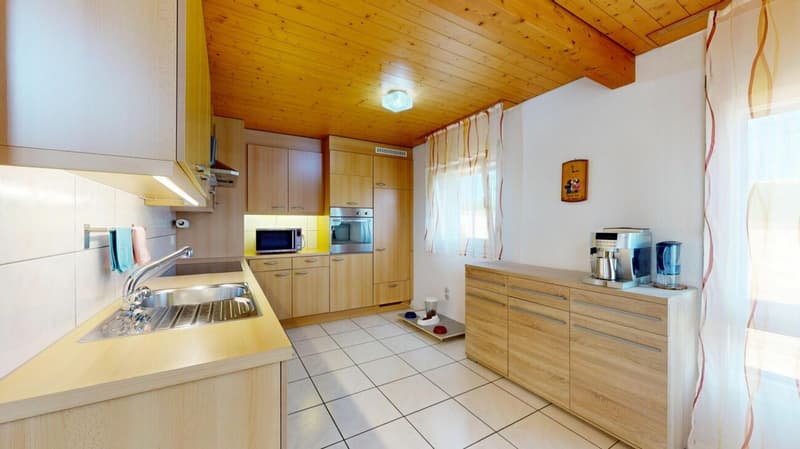 3,5 Zimmer, viel Licht und eine Galerie zum Verlieben (10)