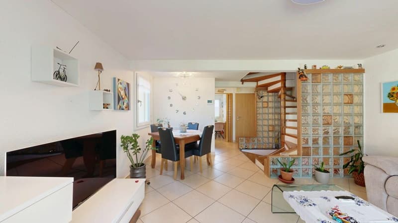 Wohnglück mit Garten und viel Charme - Reiheneckhaus in Pieterlen (6)