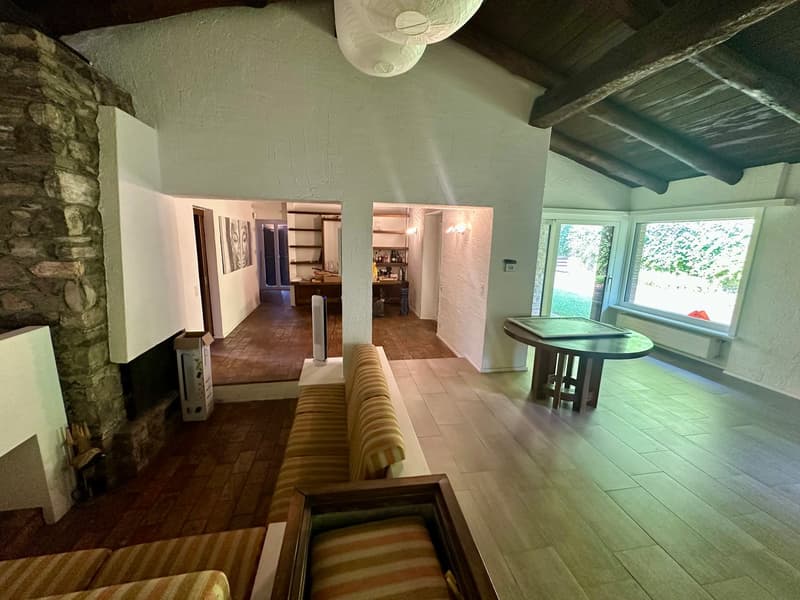 AFFITTASI – SEROCCA D’AGNO Prestigiosa casa di charme con giardino privato (3)