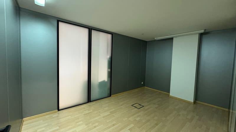Ufficio di 130 m² nel complesso Piazzale alla Valle – Mendrisio centro - Disponibile subito (4)