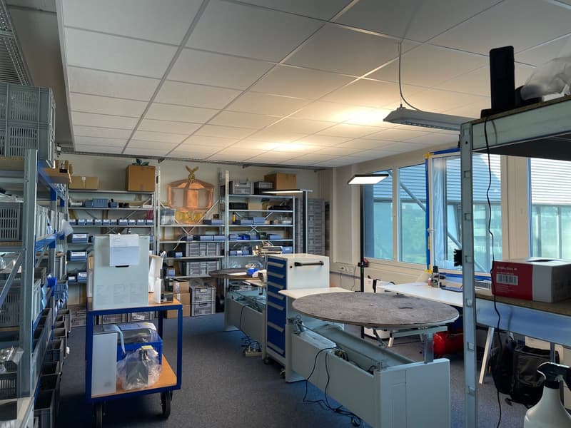 Bureau moderne au 1er étage à Cham (8)
