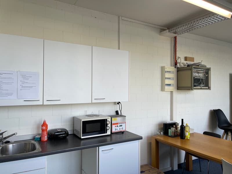 Ufficio moderno al 1° piano a Cham (13)