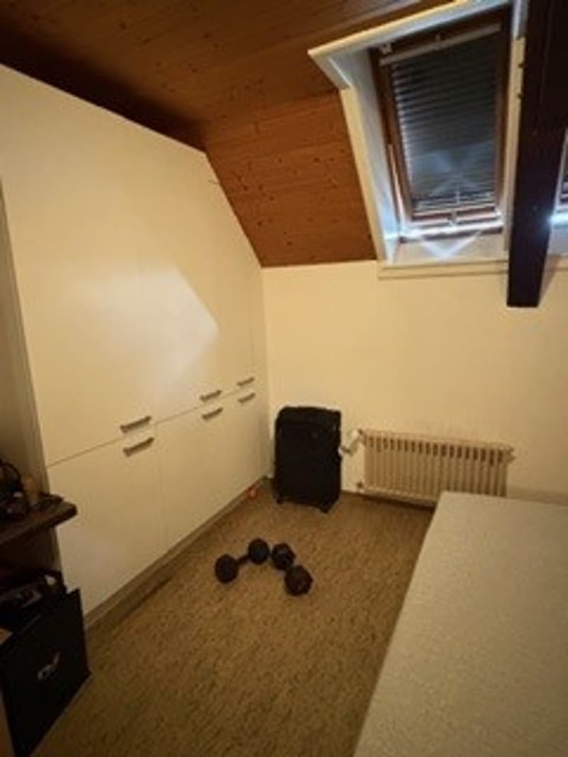 Cozy single room on the 2nd floor in Boswil (2)