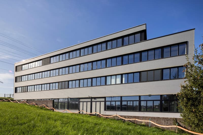 Bureau lumineux à louer à Cham – 65 m² disponible immédiatement (14)