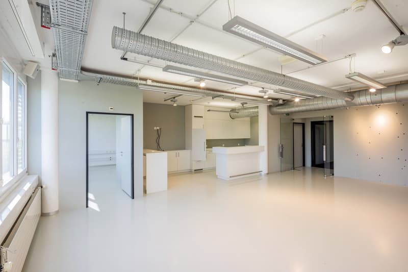 Modern office on the 1st floor in Cham – 48 m², available immediately (5)