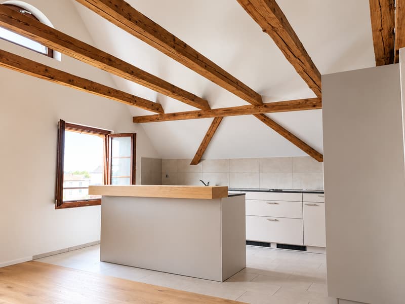 Charmante 3-Zimmer-Maisonette-Wohnung in Sins (4)