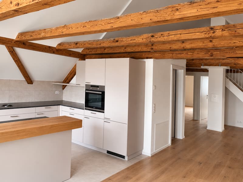 Charmante 3-Zimmer-Maisonette-Wohnung in Sins (7)