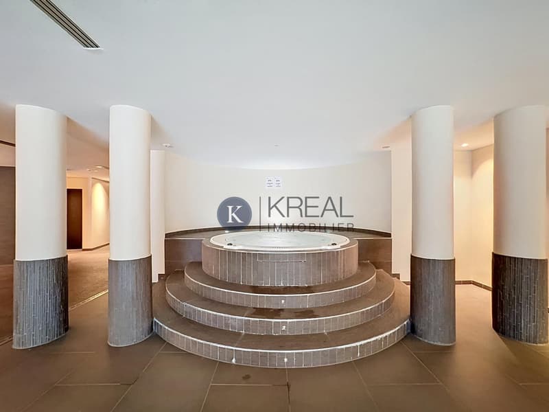 Elegant triplex apartment with high-end features (12)