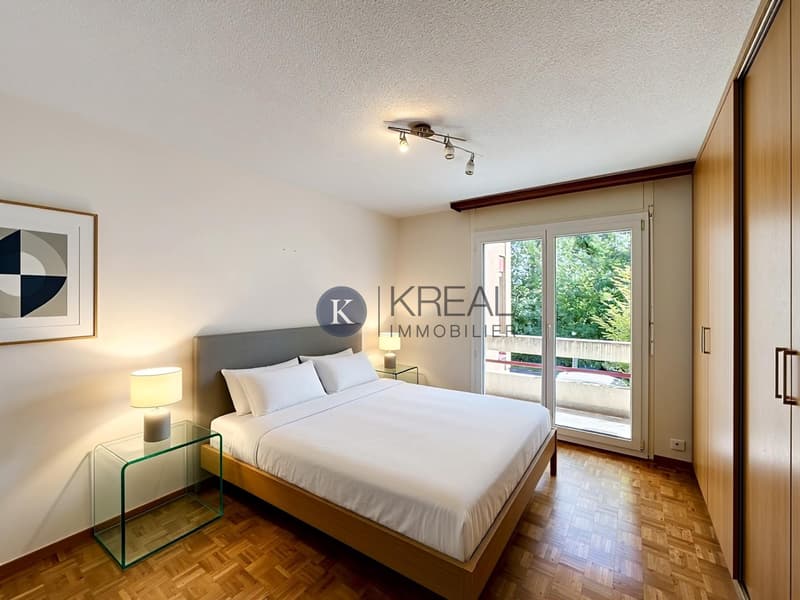 Spacious apartment with potential and unique outdoor spaces (5)