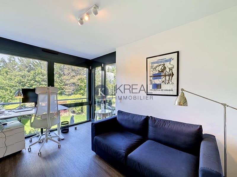 Elegant triplex apartment with high-end amenities (8)