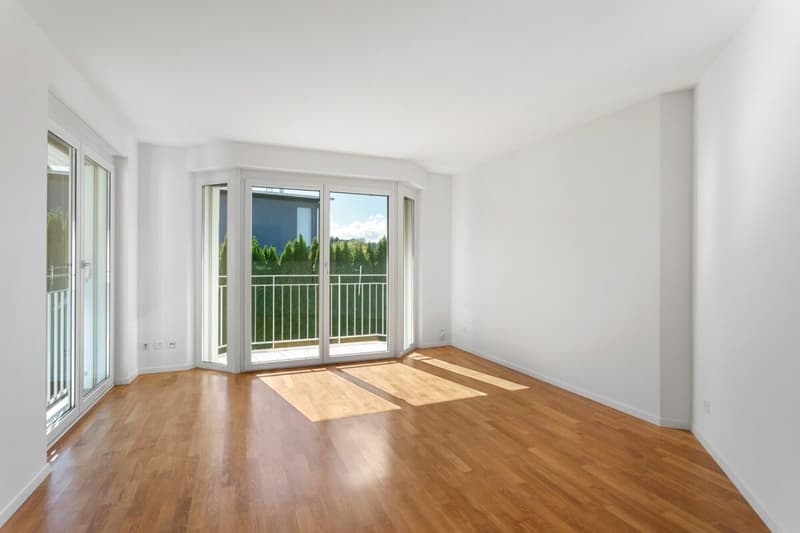 Villa con vista mozzafiato sul lago e piscina all'aperto (22)