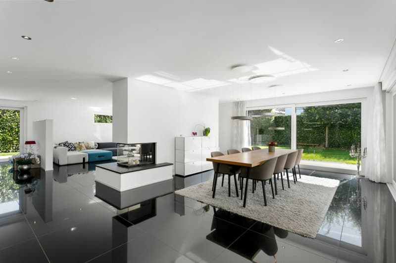 Villa di lusso moderna con grande garage sotterraneo (11)