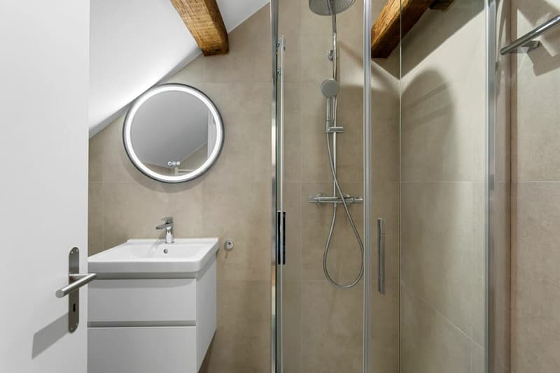 Appartamento di design 2.5 locali con isola cucina (10)