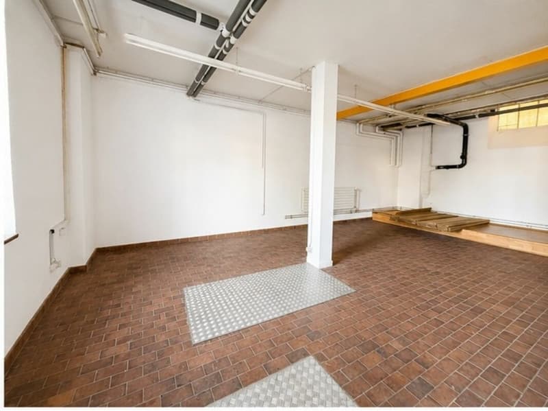 Espace commercial polyvalent avec espace de stockage (2)