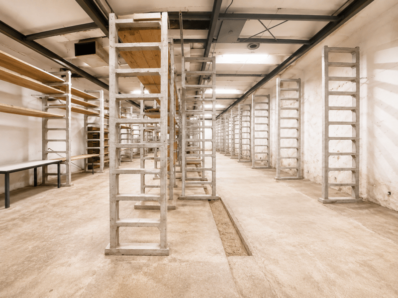 Espace commercial polyvalent avec espace de stockage (7)