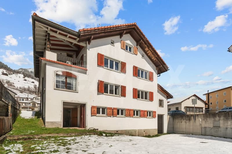 Two-family house with history & potential in Rabius (11)