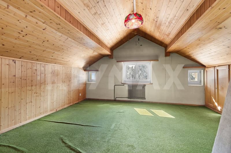 Two-family house with history & potential in Rabius (10)