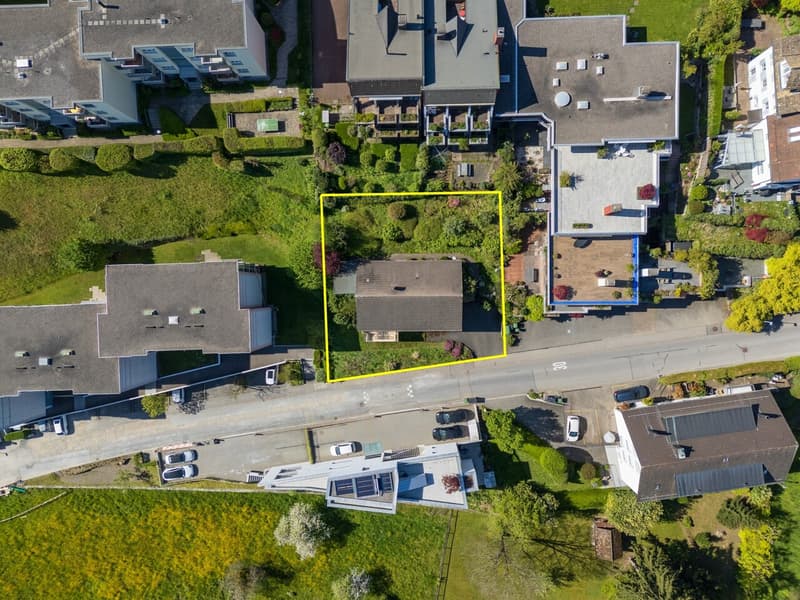 Attractive plot with new building potential by the lake (4)