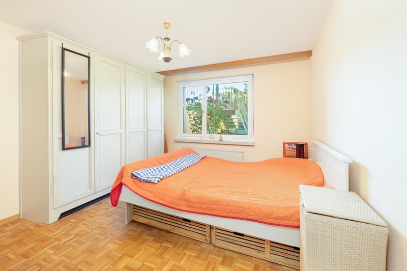 Zimmer 4, EG
