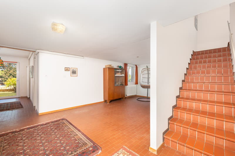 Vorplatz EG
