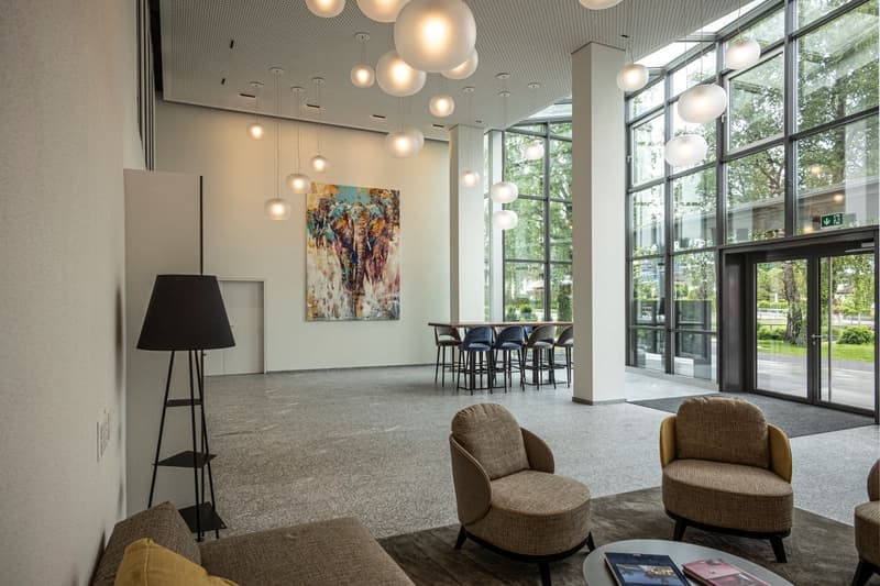 Moderne Büroräume im Gewerbegebäude Freienbach (5)
